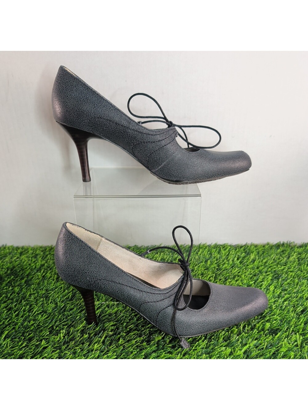 XOXO Women's Black Leather Loopy Pump Medheel-Bow 8M EU 38.5